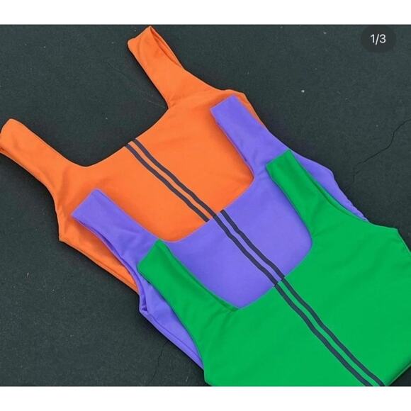 Parallel Apparel - Square Neck Crop Top in Orange - Picture 4 of 5